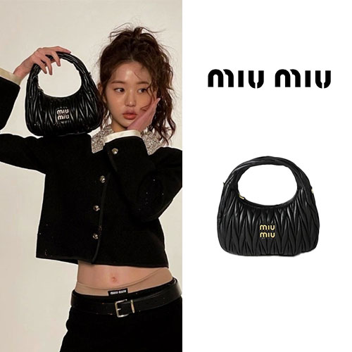 아이브 장원영 미우미우 완더백 블랙 - 허시백 가방